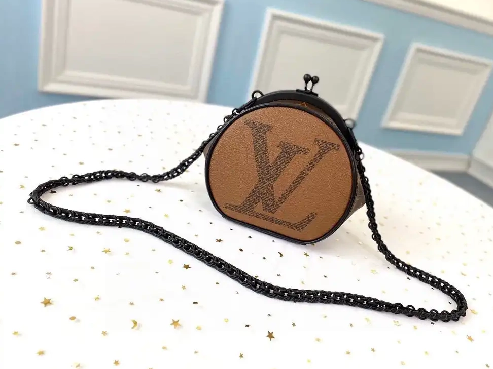 Cheap LOUIS VUITTON BOURSICOT BC 0521